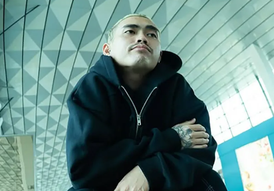 mengenal-sosok-aloy-dalam-dunia-malam-di-indonesia