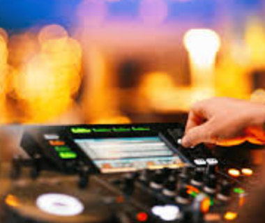 perkembangan-karier-dj-di-era-musik-digital-dan-streaming