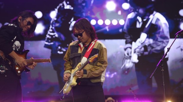 profil-dj-terbaik-dengan-aksi-panggung-paling-spektakuler