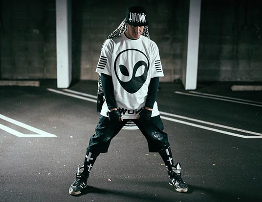 Mengapa Para DJ Memiliki Style Fashion Mencolok