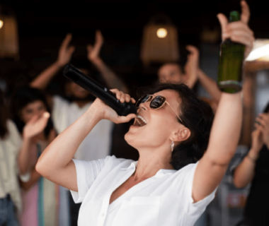 Mengapa DJ Sangat Penting Dalam Dunia Malam