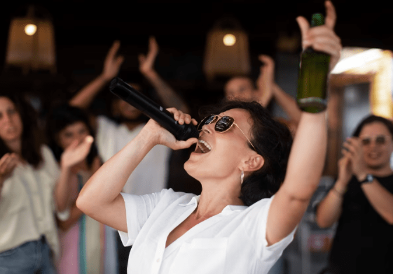 Mengapa DJ Sangat Penting Dalam Dunia Malam